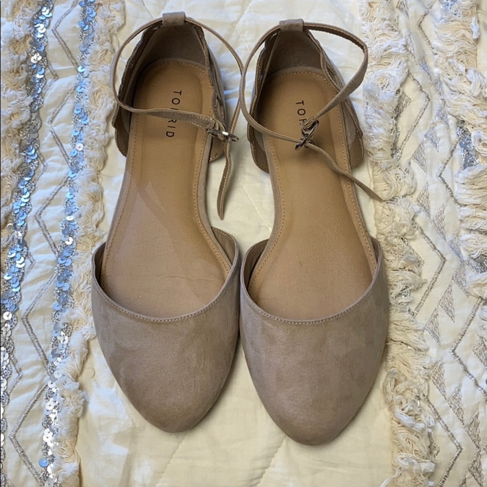 torrid size 12W closed toe sandal